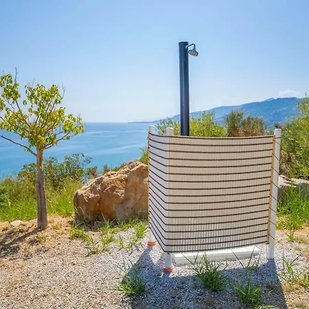 The Sound Of The Sea Holiday home *